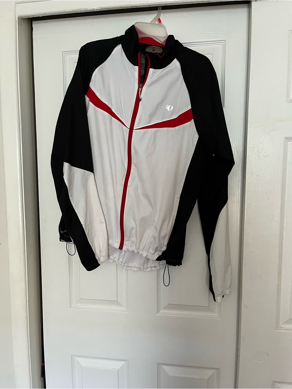 Pearl Izumi Women’s White, Black & Red Utility Cycling Jacket